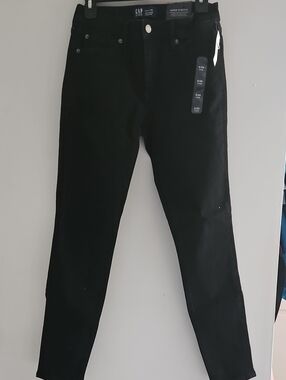 GAP Skinny Super Stretch Jeans in Black